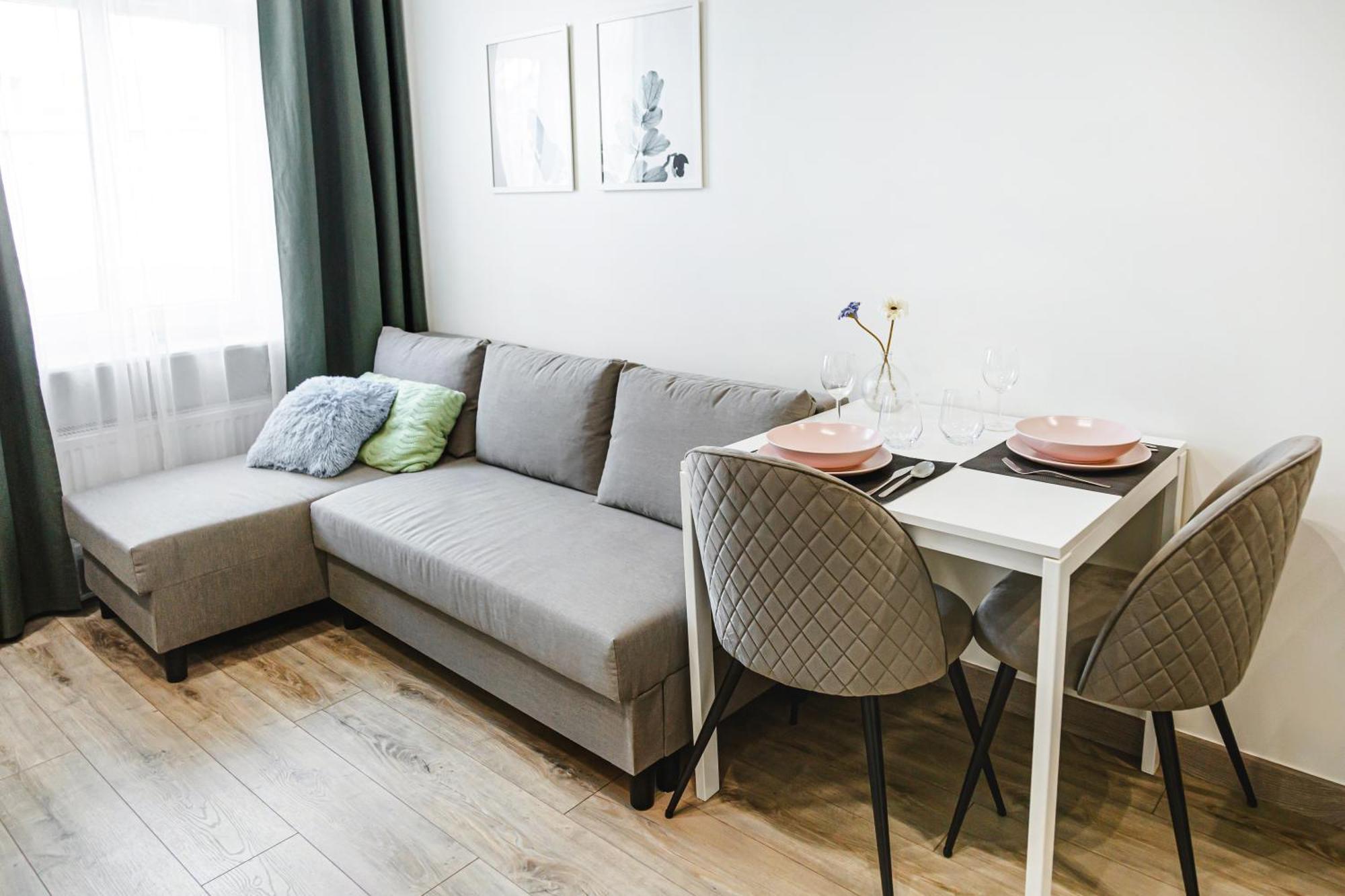 Wyjatkowe Apartamenty W Centrum Breslávia Exterior foto