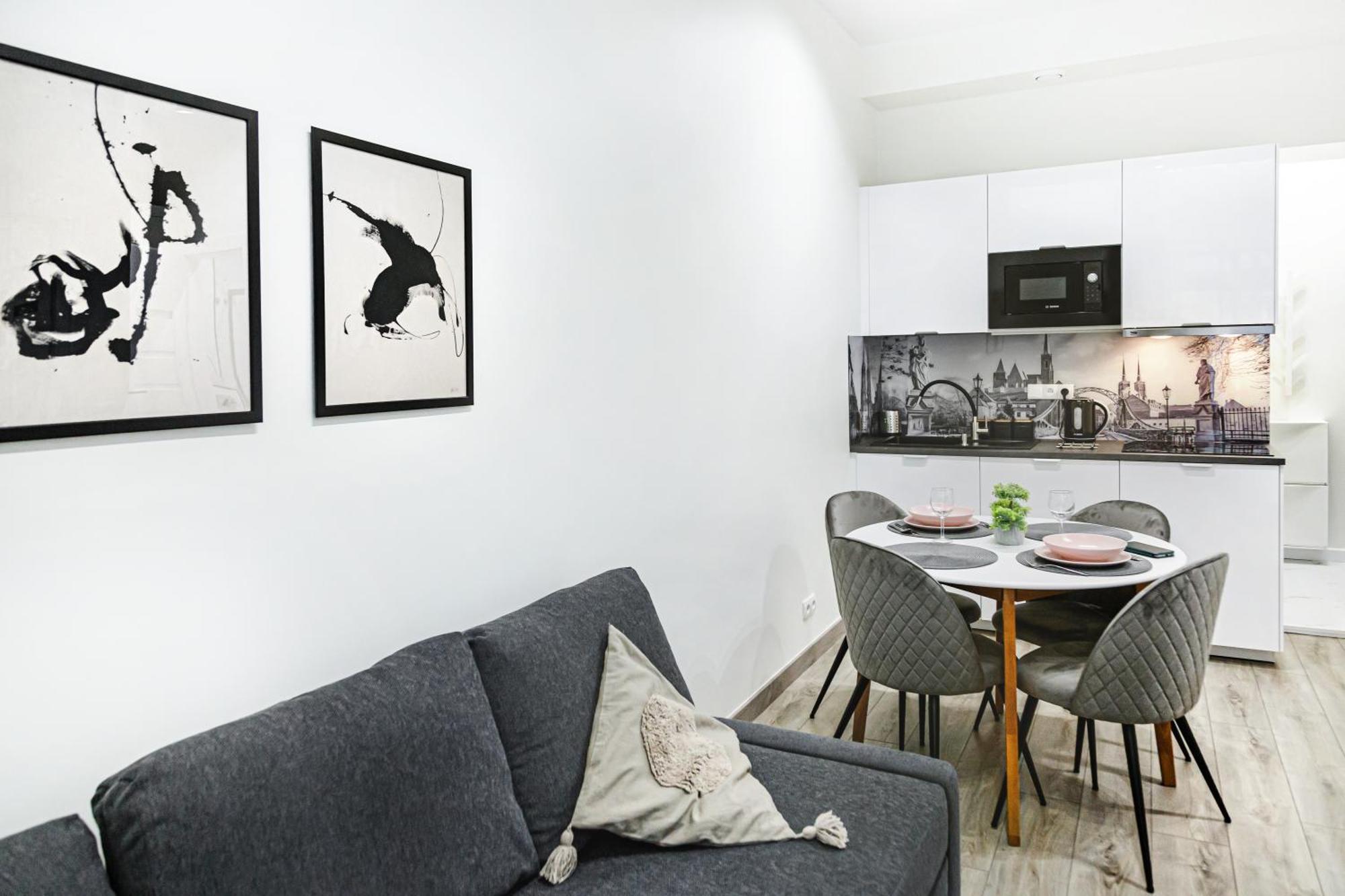 Wyjatkowe Apartamenty W Centrum Breslávia Exterior foto